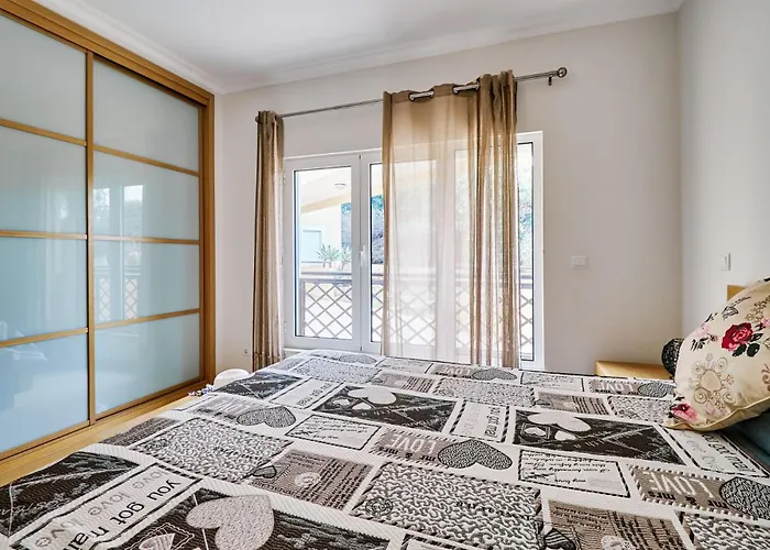 Sol De Verao Mit Pool * Guia (Faro)